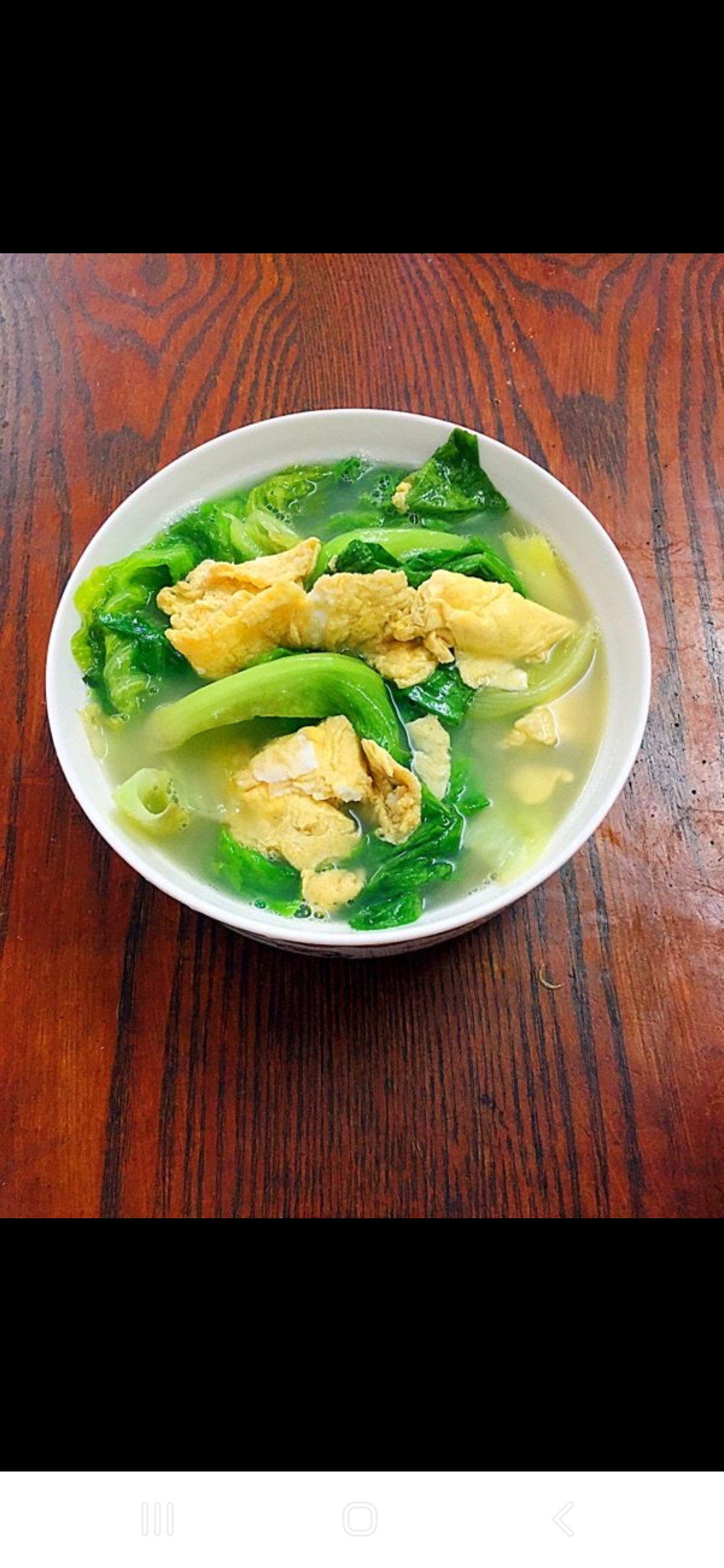 减肥养生菜谱大赏# 生菜鸡蛋汤  生菜鸡蛋汤是一道简单而清爽的汤品