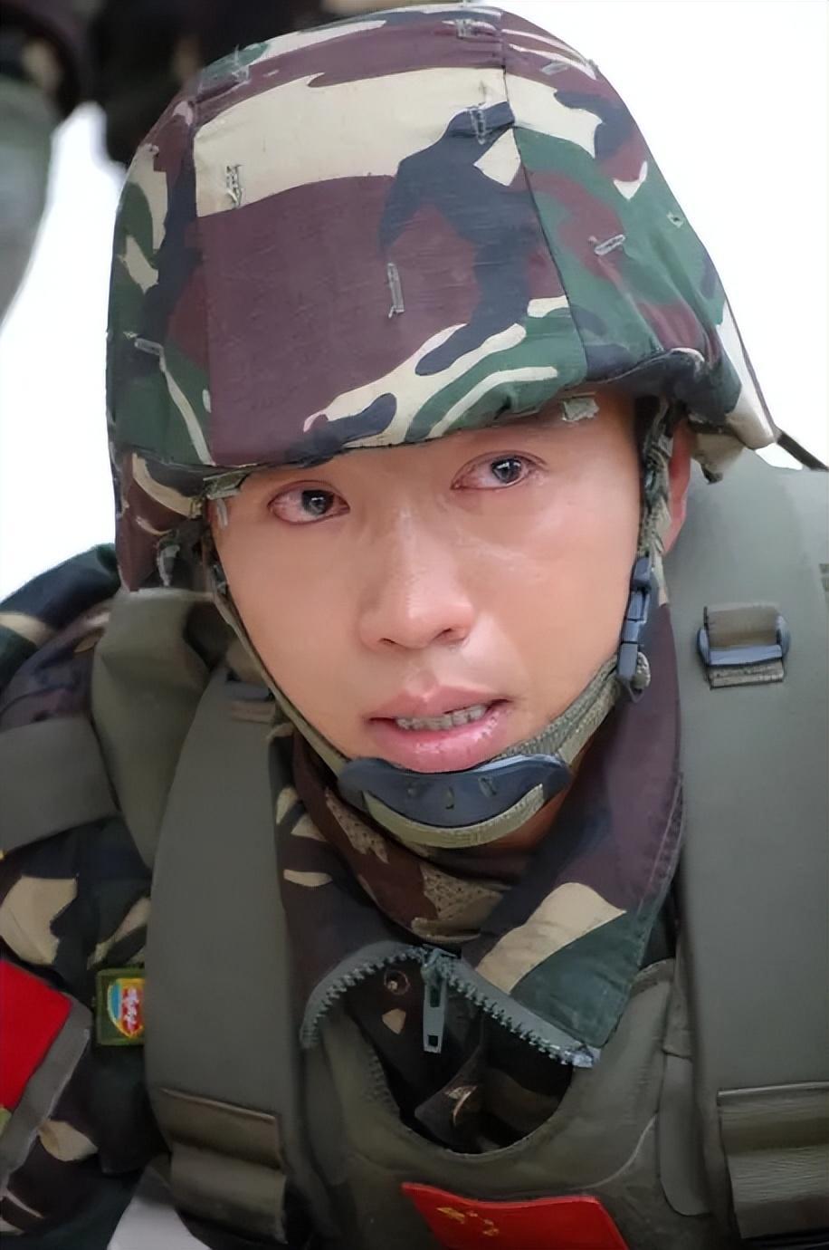 谷智鑫:34岁拍戏坠马受伤,女友照顾他8年,未办婚礼成终身遗憾