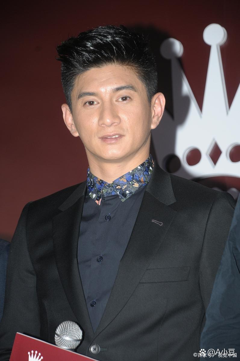 我想在上海买房定居."吴奇隆听后,直接说:"你找我助理吧