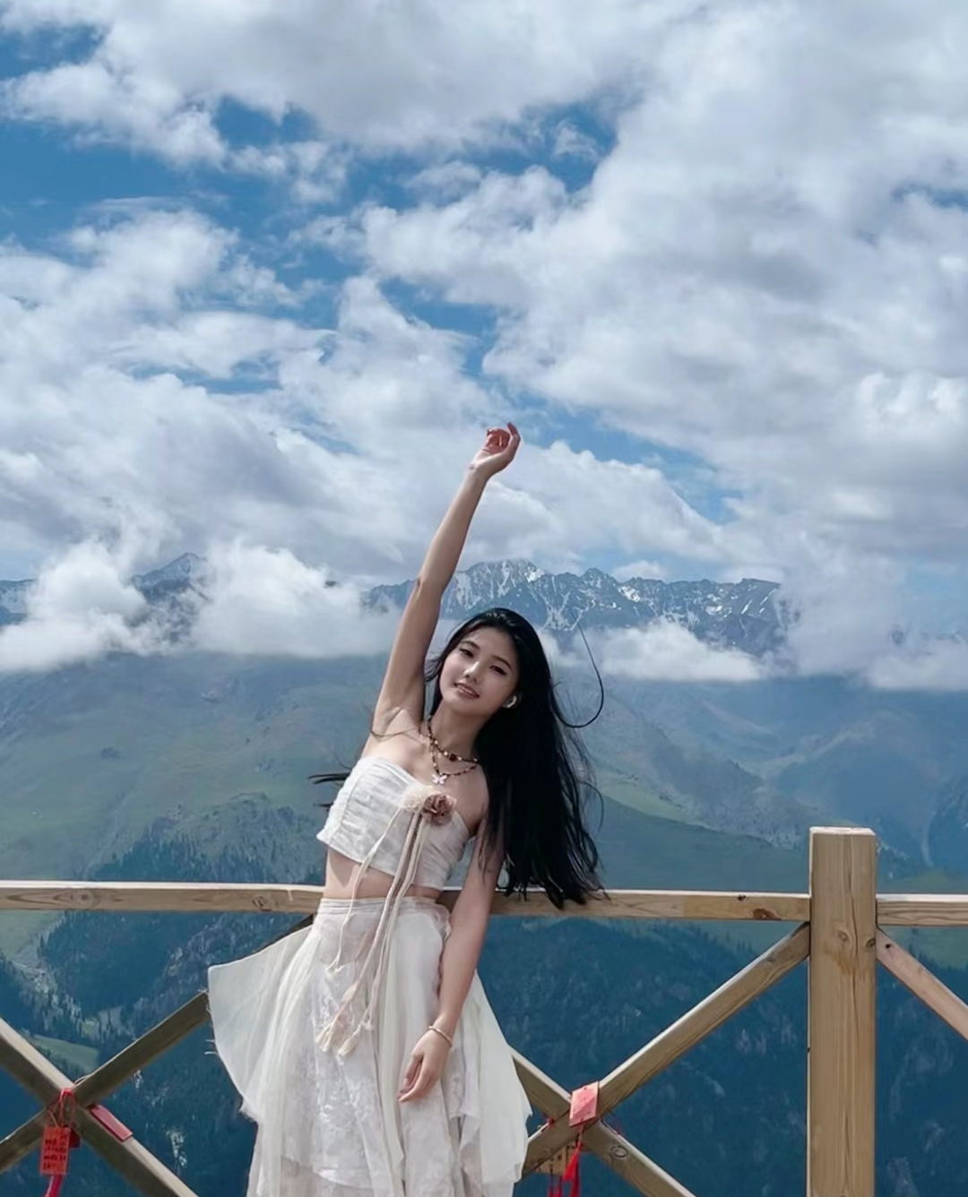 天山天池新疆旅游穿搭 天山天池新疆旅游穿搭