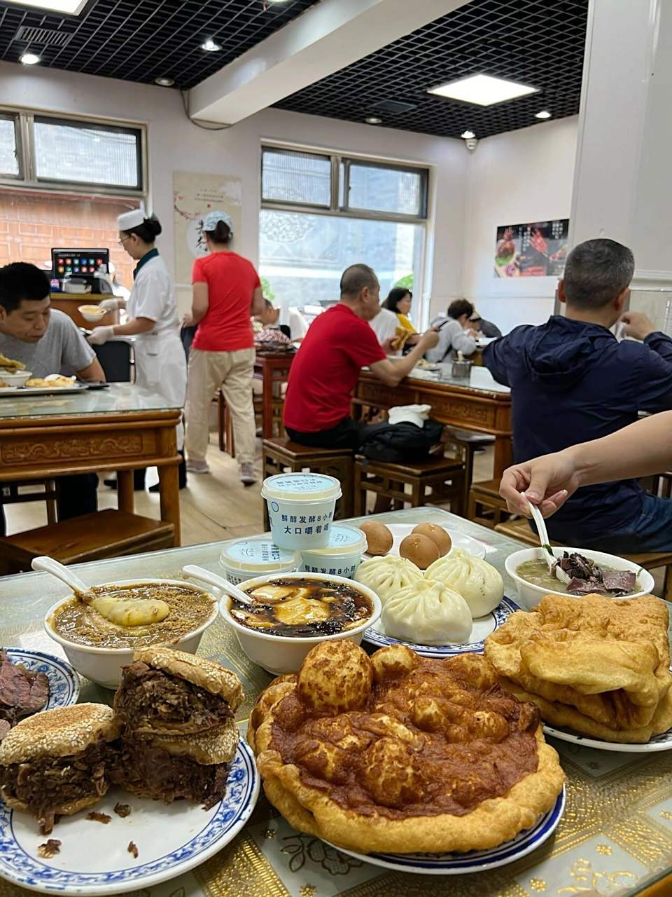 老北京人早起排队的早餐店