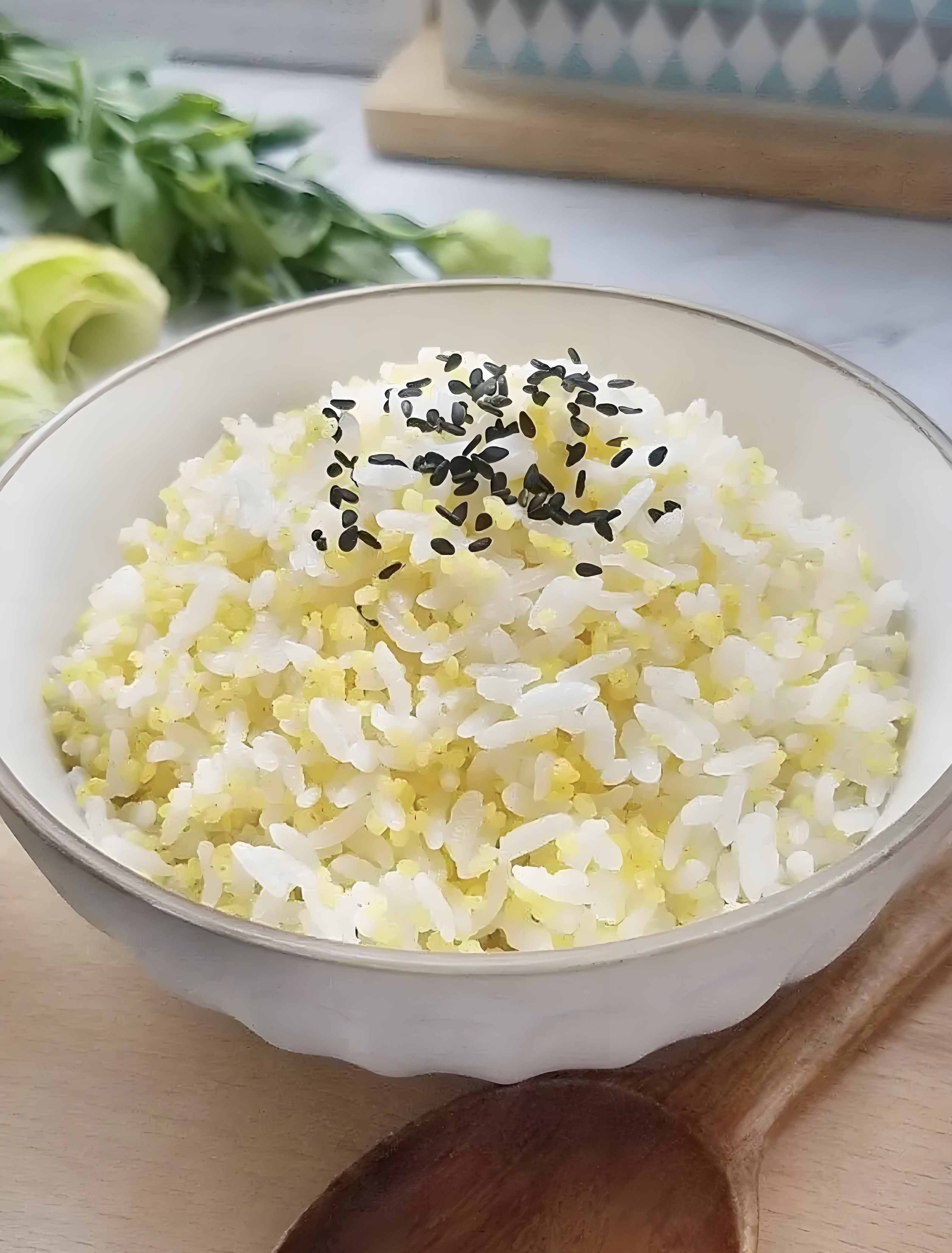 保姆倒是给煮了,可是保姆煮米饭的时候,竟然把大米和小米掺在一起煮