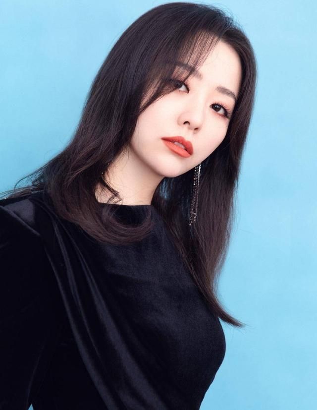 这次,张靓颖藏了多年的体面,被登上《纽约时报》的刀郎撕个稀碎