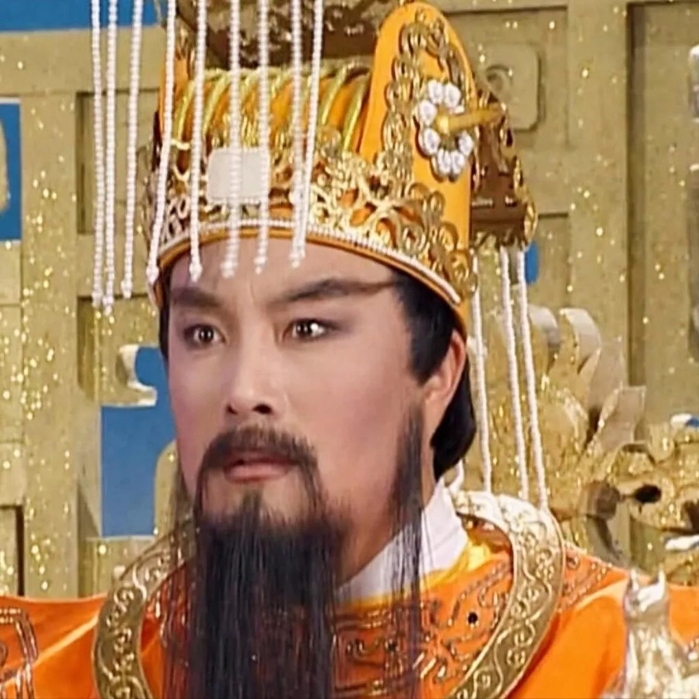 演员,王卫国说,在西游记里演了玉帝,我的戏拍完了,刚想走,一个女助理