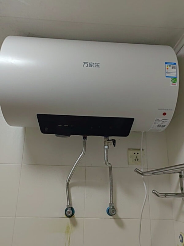 万家乐镁棒免换电热水器怎么样?性能与实用性评测