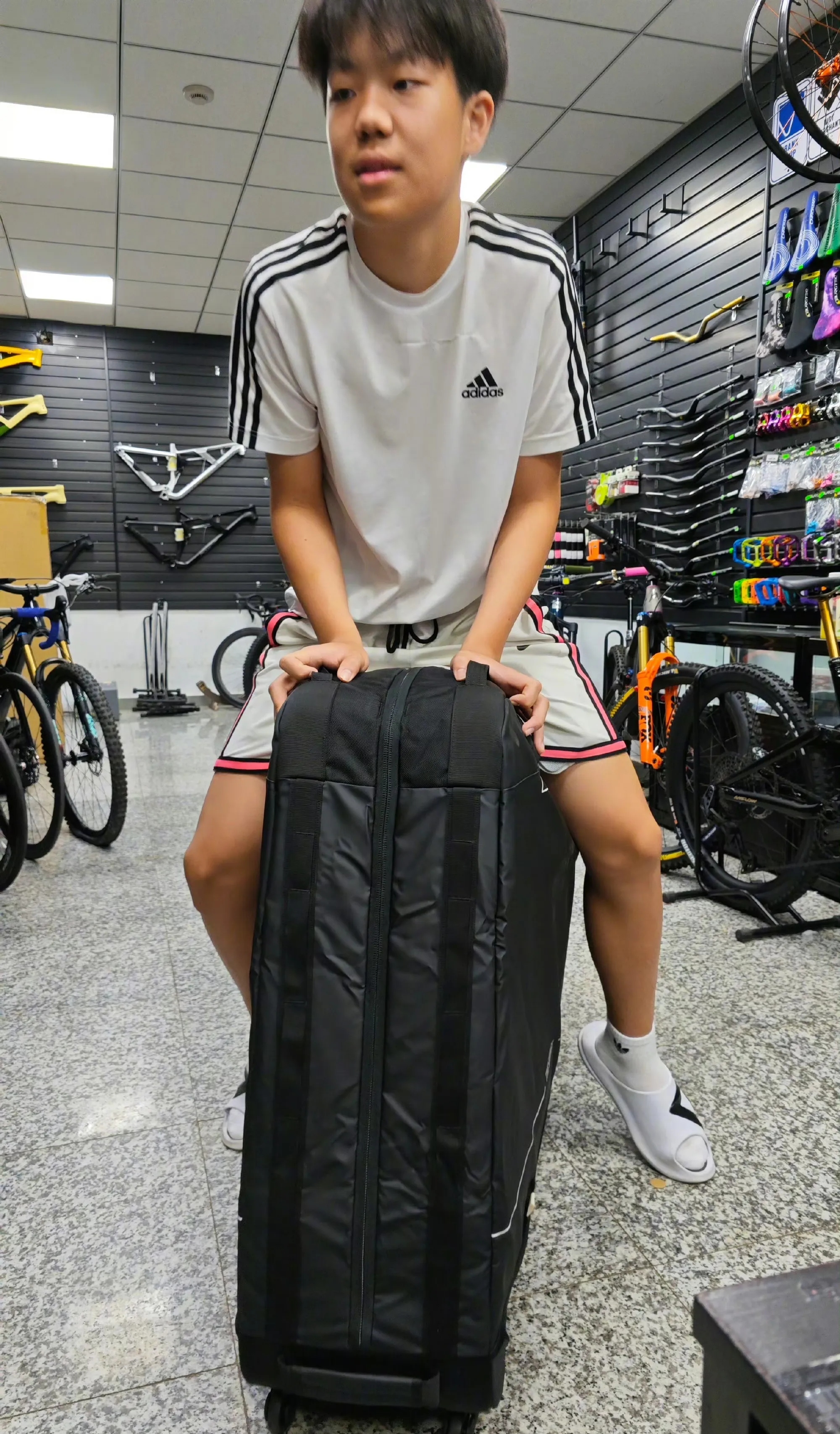 儿子又要去奔崇礼了,话说现在高铁带山地车光拆前轮