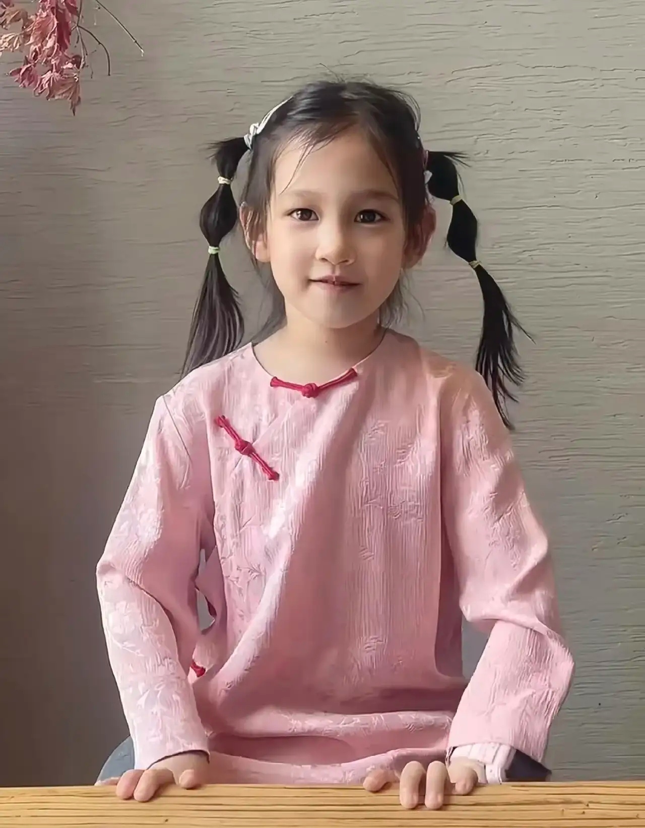 曹云金的女儿已经六岁啦那模样简直萌化众人漂亮又可爱