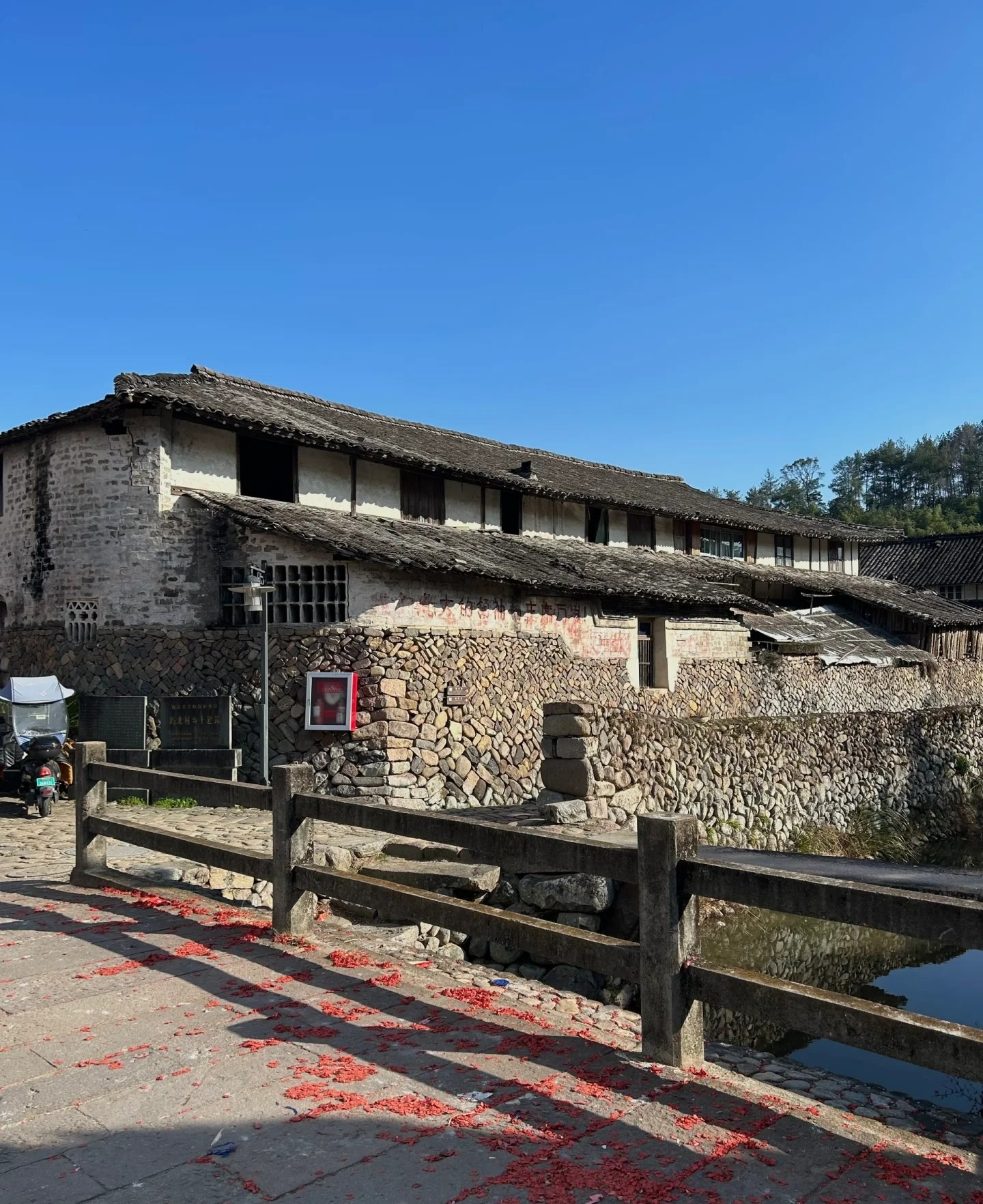 浙江省温州市永嘉县岩坦镇的屿北古村,一个始建于唐代的具有一千多年