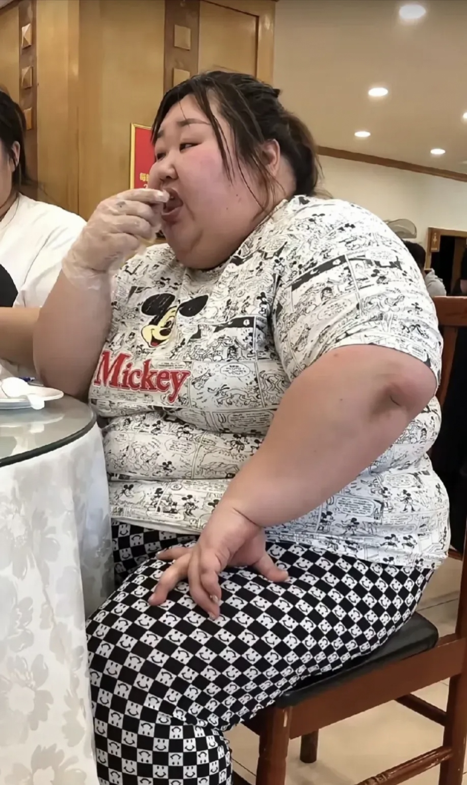 肥婆照片真实300斤女胖子图片