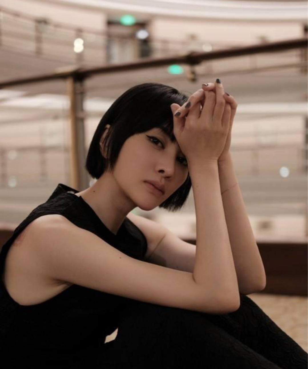 2006年,朴树让妻子吴晓敏下楼买一包烟,左等右等都不回来,朴树也没给