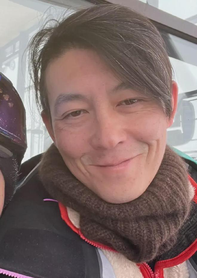 当年迷倒万千女生的陈冠希,也抵不过无情的岁月.