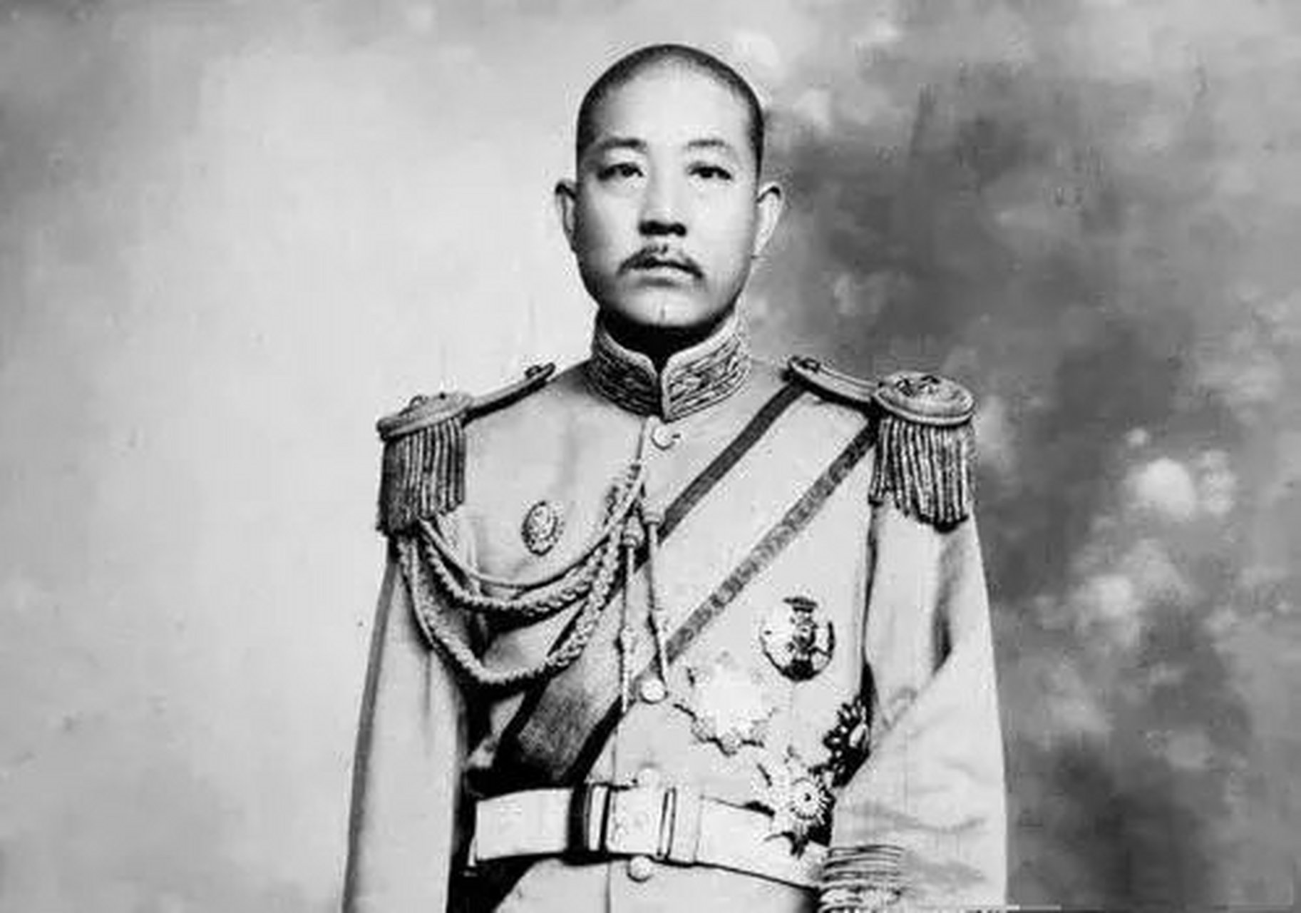 民国时期北洋政府和南京临时政府所授的上将军官全名单