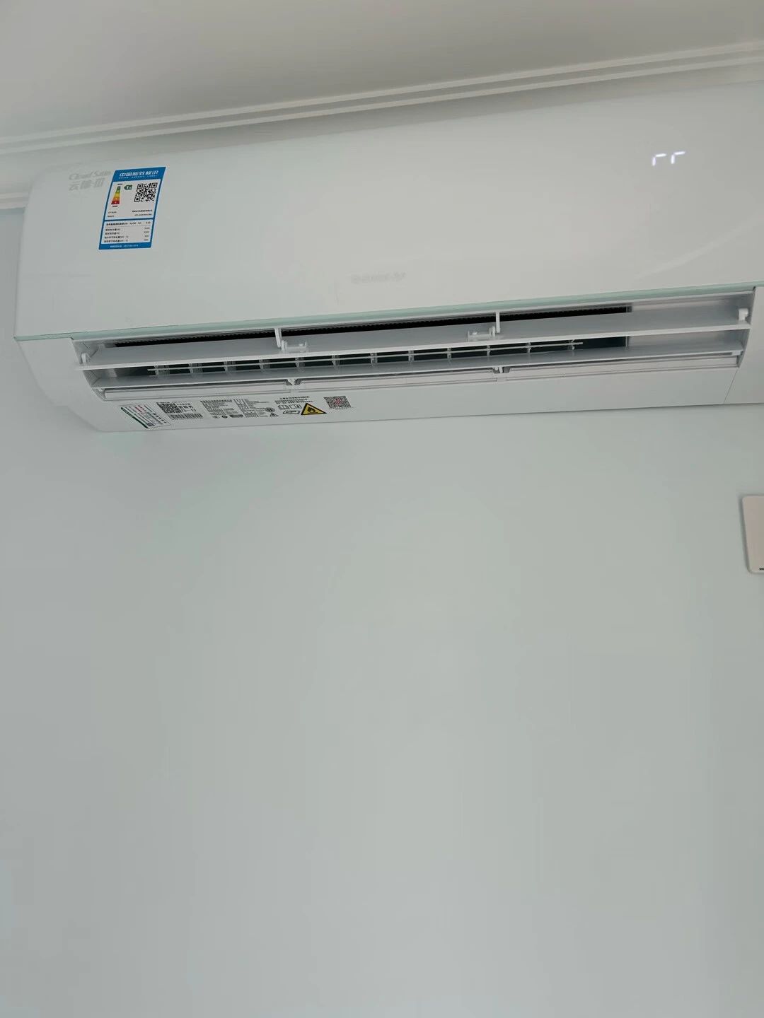 很高兴能帮助您解答关于格力空调h6故障的问题.