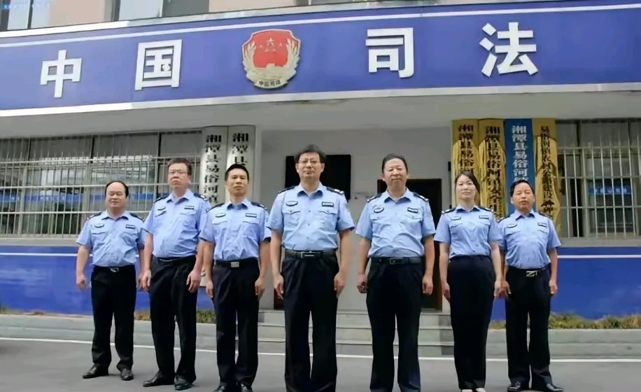 司法警察服装图片标识图片