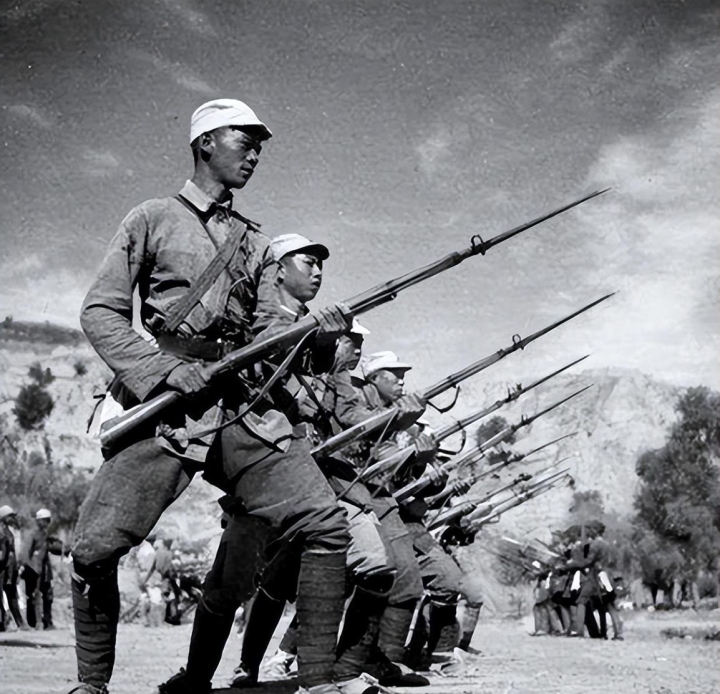 抗日战争中的近战较量:八路军如何以长矛迎战装备精良的日军