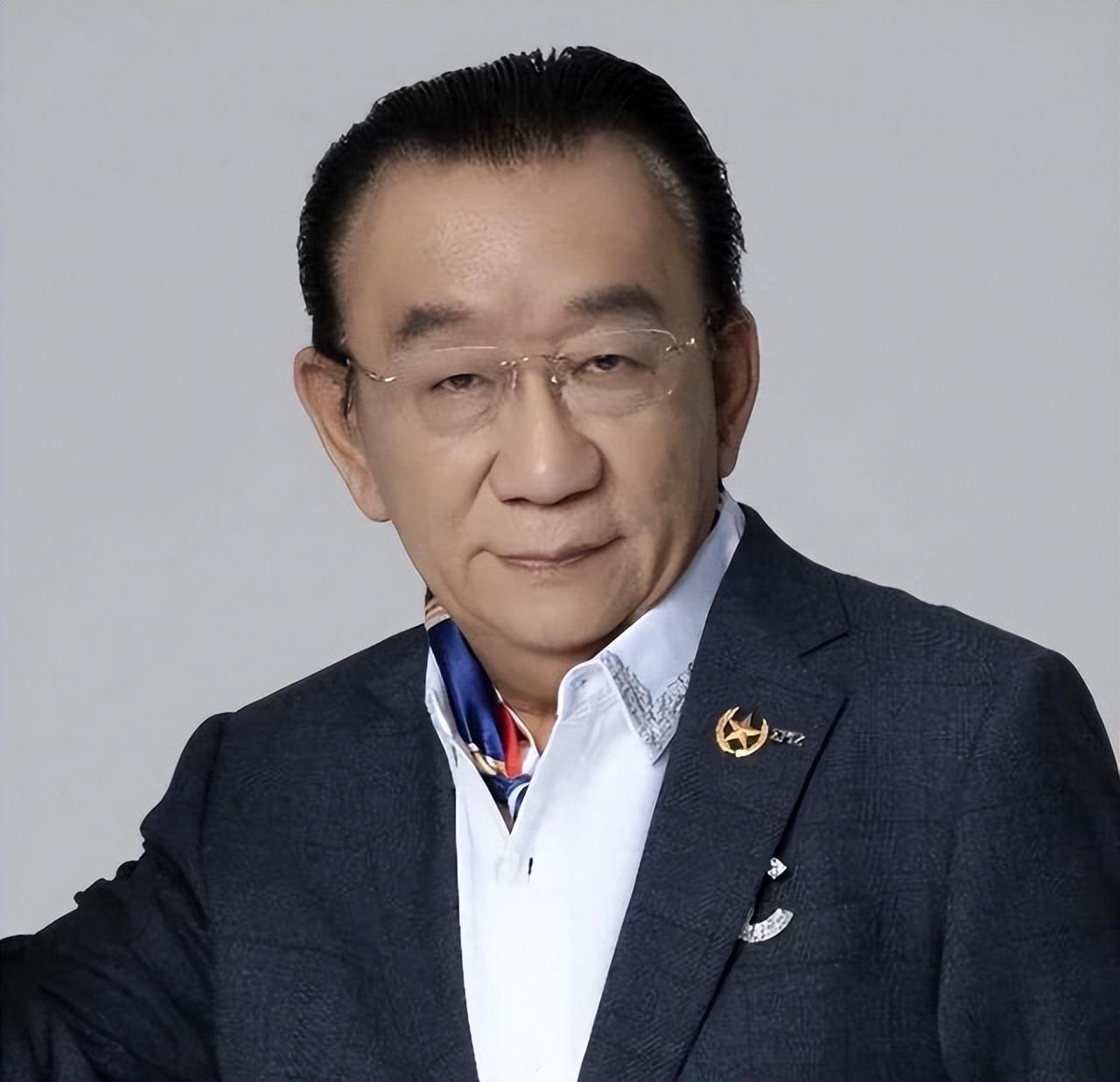 回顾著名演员侯耀华:曾是工厂钳工,儿子侯军是我很满意的作品