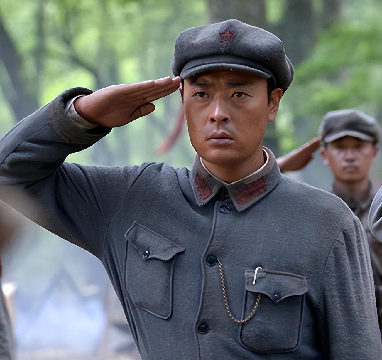 回顾演员张桐:穷到吃狗粮,曾抑郁症多次轻生,女友陪他走出低谷