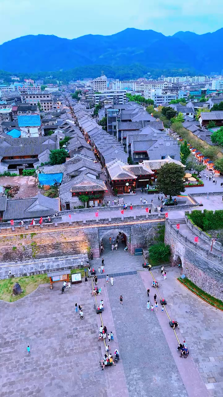 浙江临海江南长城,历史悠久,万里长城都得叫一声"前辈"