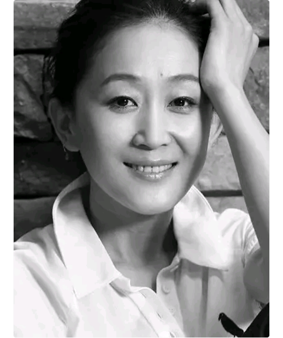 深夜演员陈瑾把同事洪剑涛从床上拉起来只为一件事