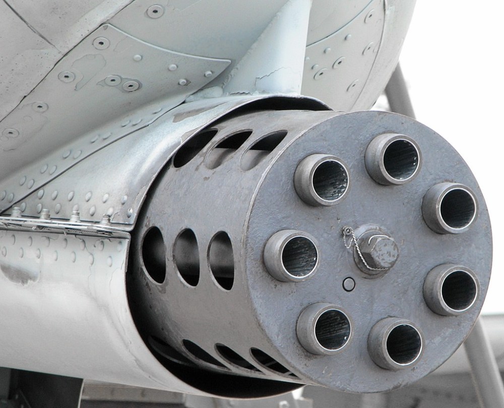 西方对歼20"揭短":列出五大弱点,称歼20是一款非常失败的武器