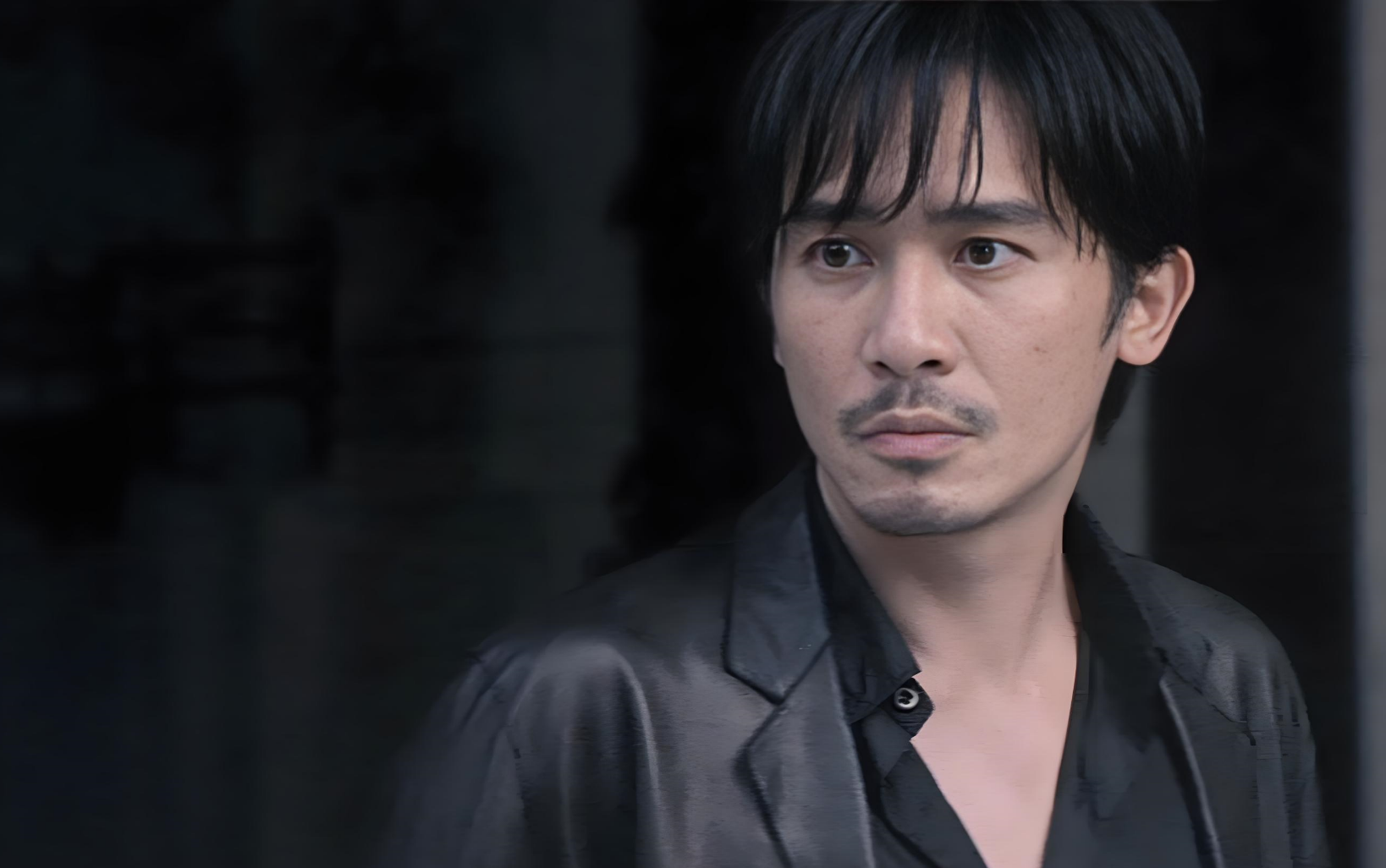 原来无间道梁朝伟的角色(陈永仁),一开始找的是黎明来饰演的