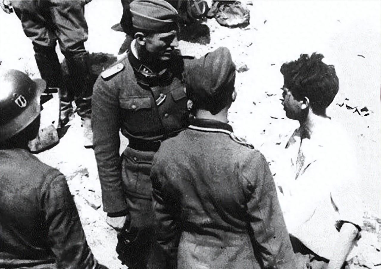 二战期间,犹太人究竟做了什么伤天害理的事?要被屠杀六百万人