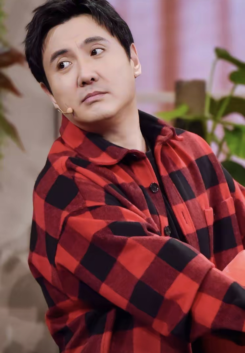 演员,沈腾说,上学的时候,别人家的孩子,就是我姐,她考上了军艺,我就一