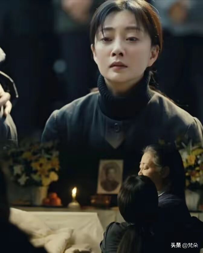 哇塞!赵丽颖和殷桃,这两位女神级的演员,竟然因为这事儿"杠"上了!