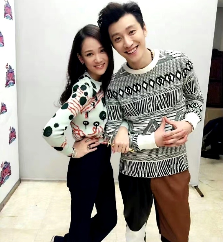 乔任梁的父母在评论区为陈乔恩送上祝福:"太美了,恭喜恭喜!