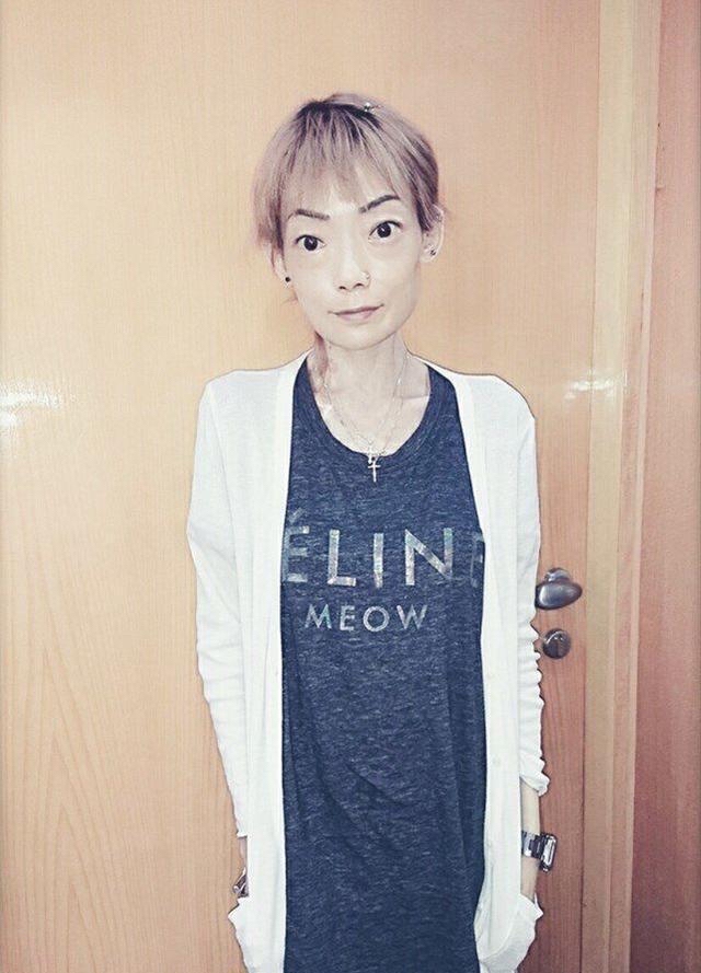 2000 年,"嫩模"伍智恒披上嫁衣,嫁给了"永安百货太子爷"郭永淳