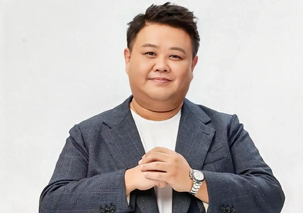 主持人鲁豫问相声演员孙越,你体重多少啊,比我多多少,孙越说,你还是问