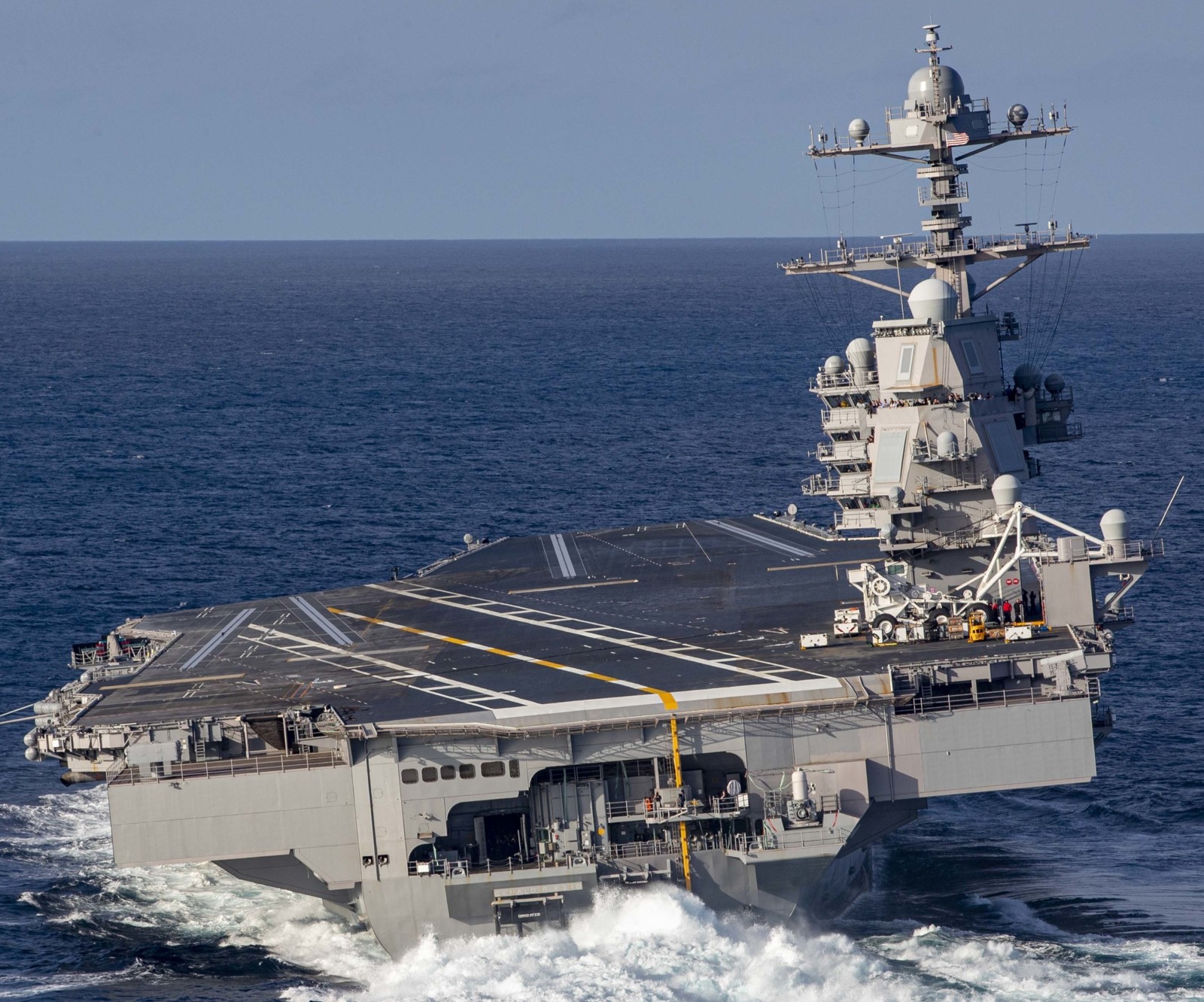 美海军航空母舰cvn 78杰拉尔德·福特号