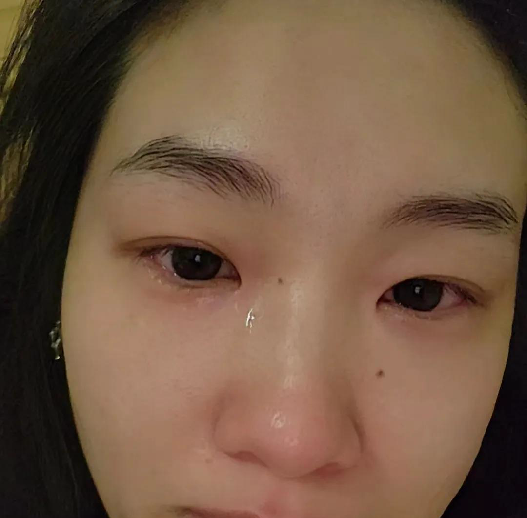 老公年薪百万,我下岗没工作了,他提出离婚,我就爽快的同意了