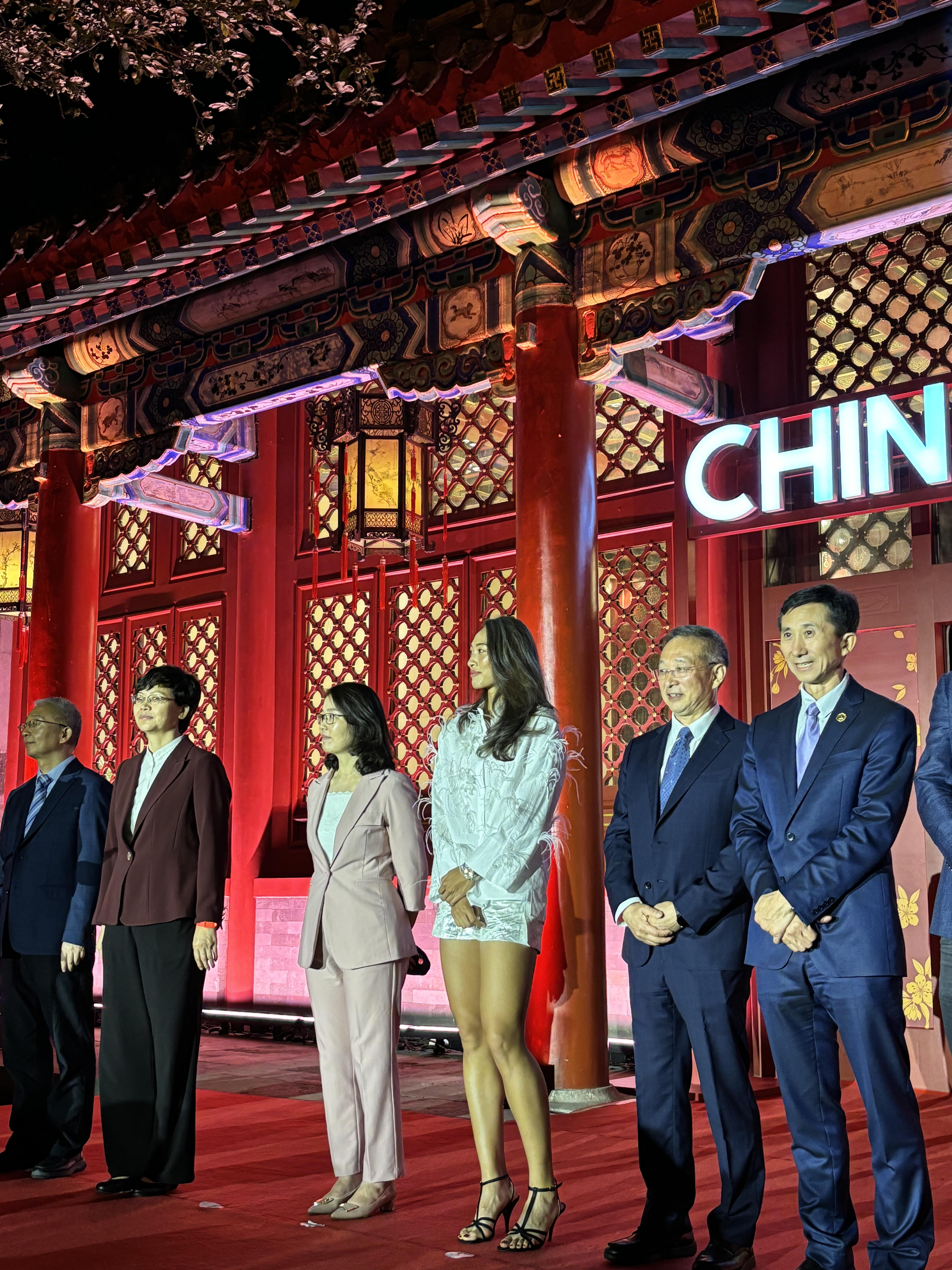 张之臻 辛纳佩古拉一同揭幕中网 今年中网开幕酒会在北京郡王府举办