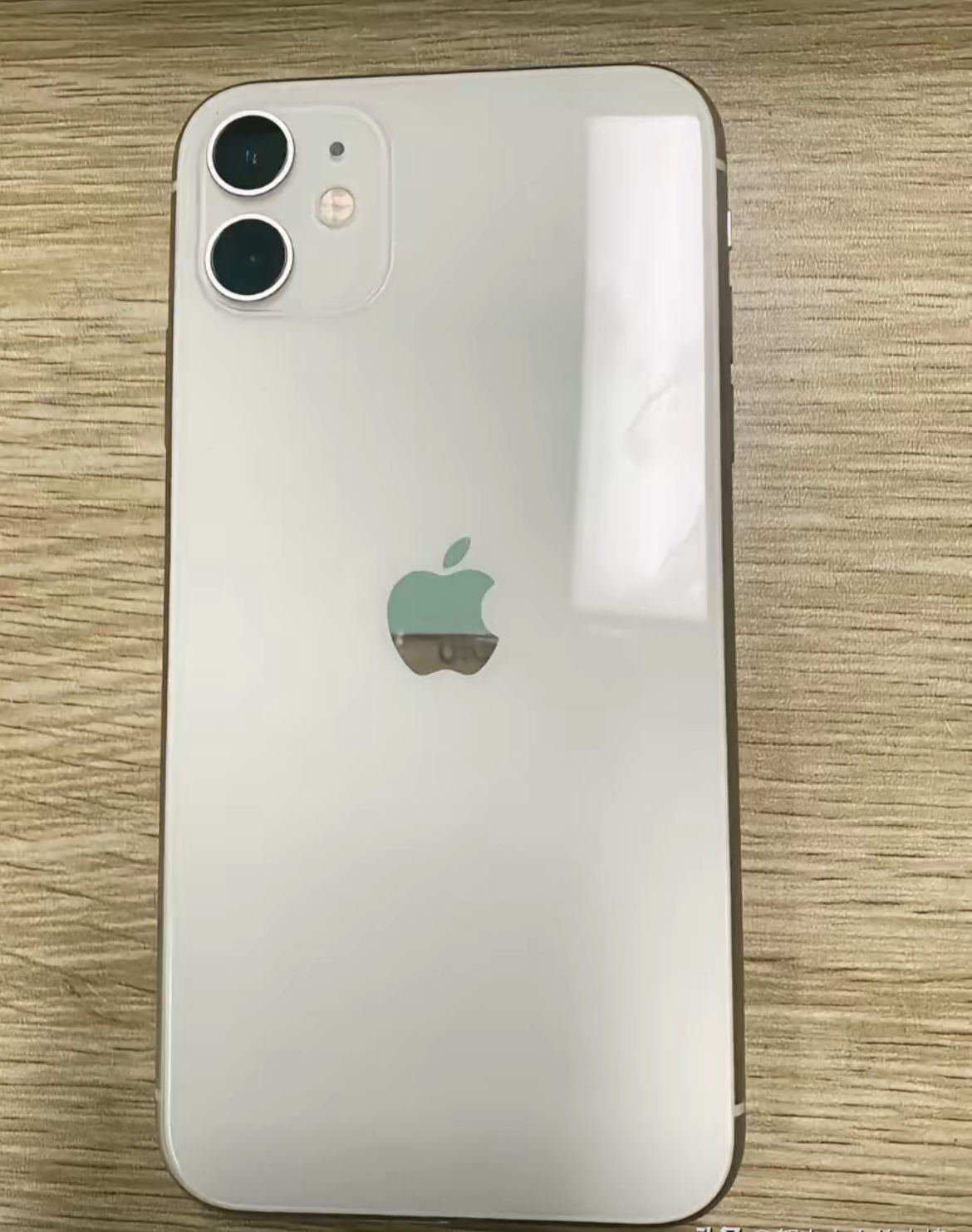 买什么手机好(不玩游戏买什么手机好)