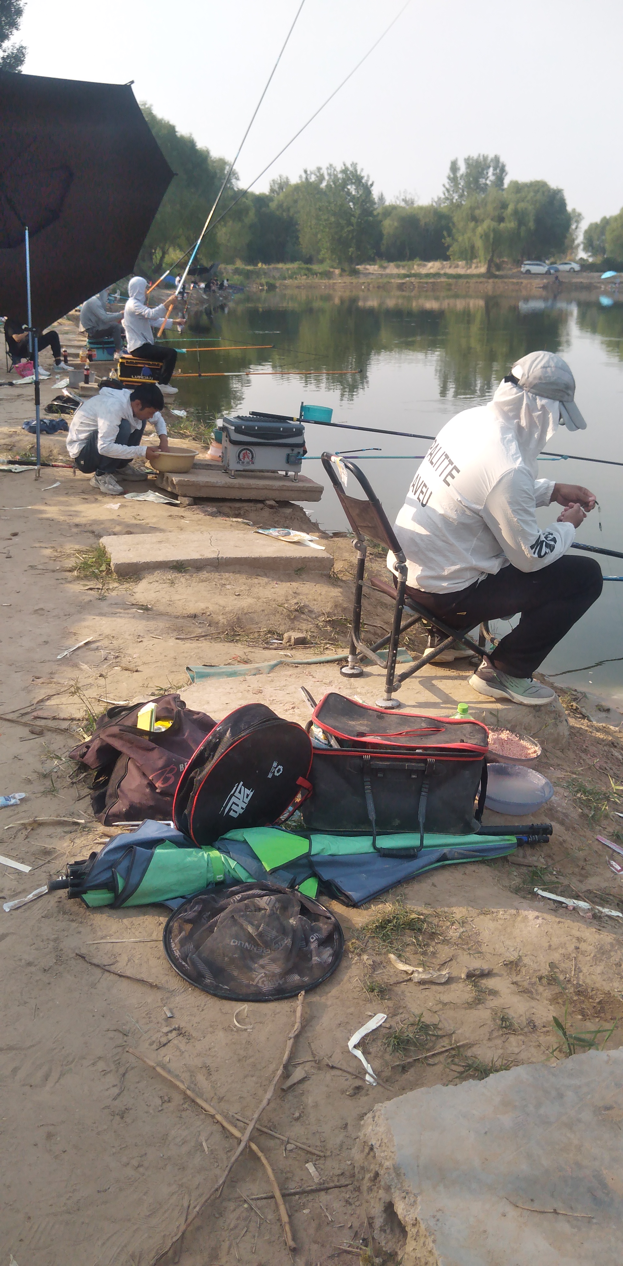 周末去哪儿玩# 郑州黄河滩垂钓好去处 在郑州黄河