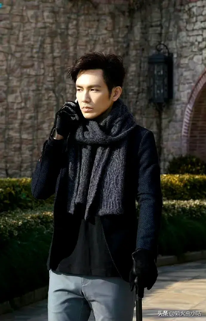 9.25娱讯:赵丽颖杨紫王一博成毅钟汉良刘诗诗檀健次热巴杨幂邓为