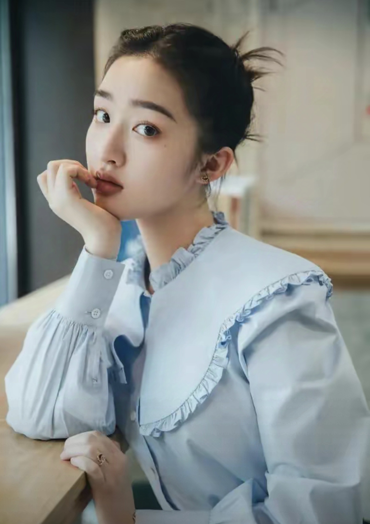 嘿嘿,讲到邓恩熙,这小姑娘可不得了!