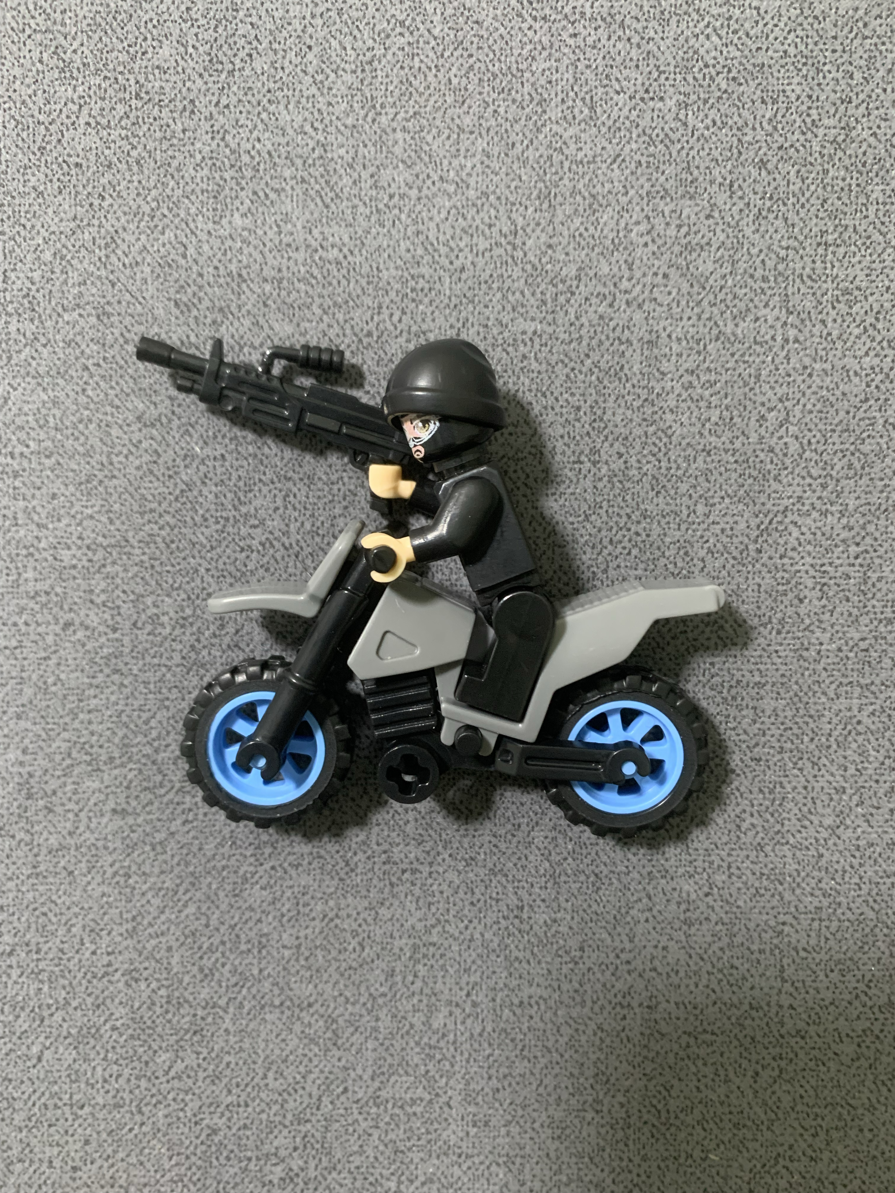 打造你的特警队