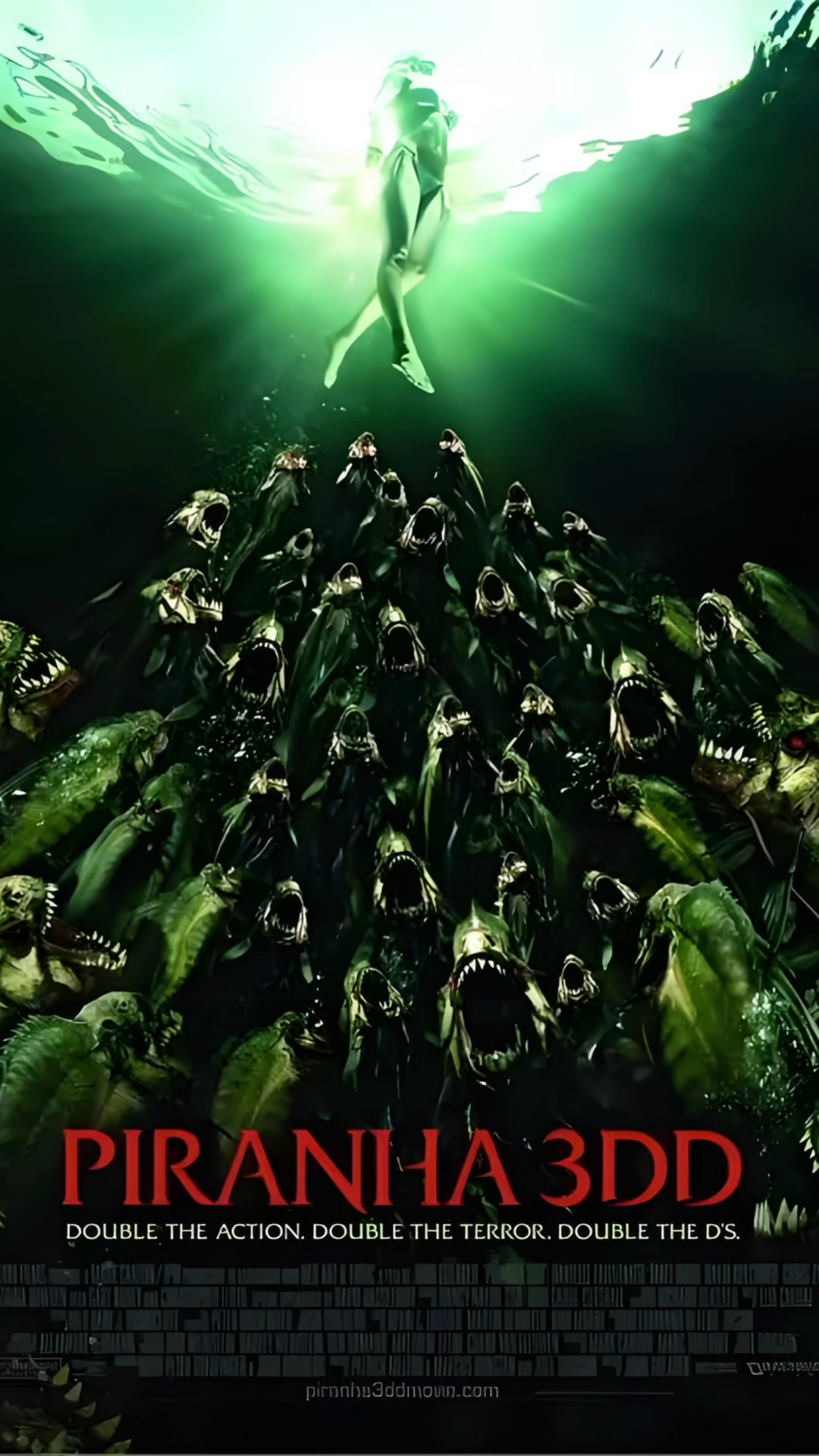 一群远古食人鱼对女人疯狂啃食