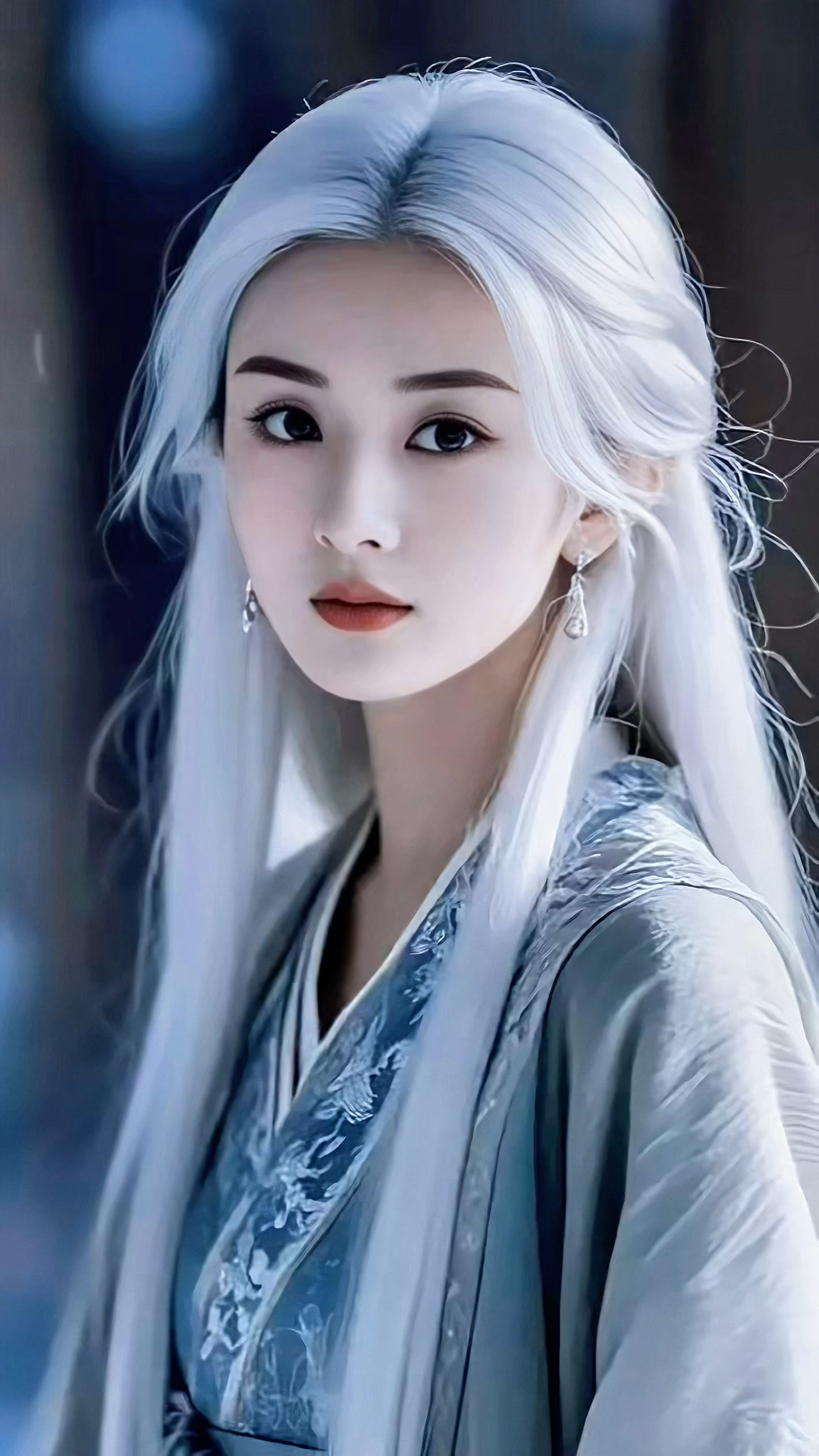 赵丽颖白发古装造型貌美如花,不愧是顶级神颜