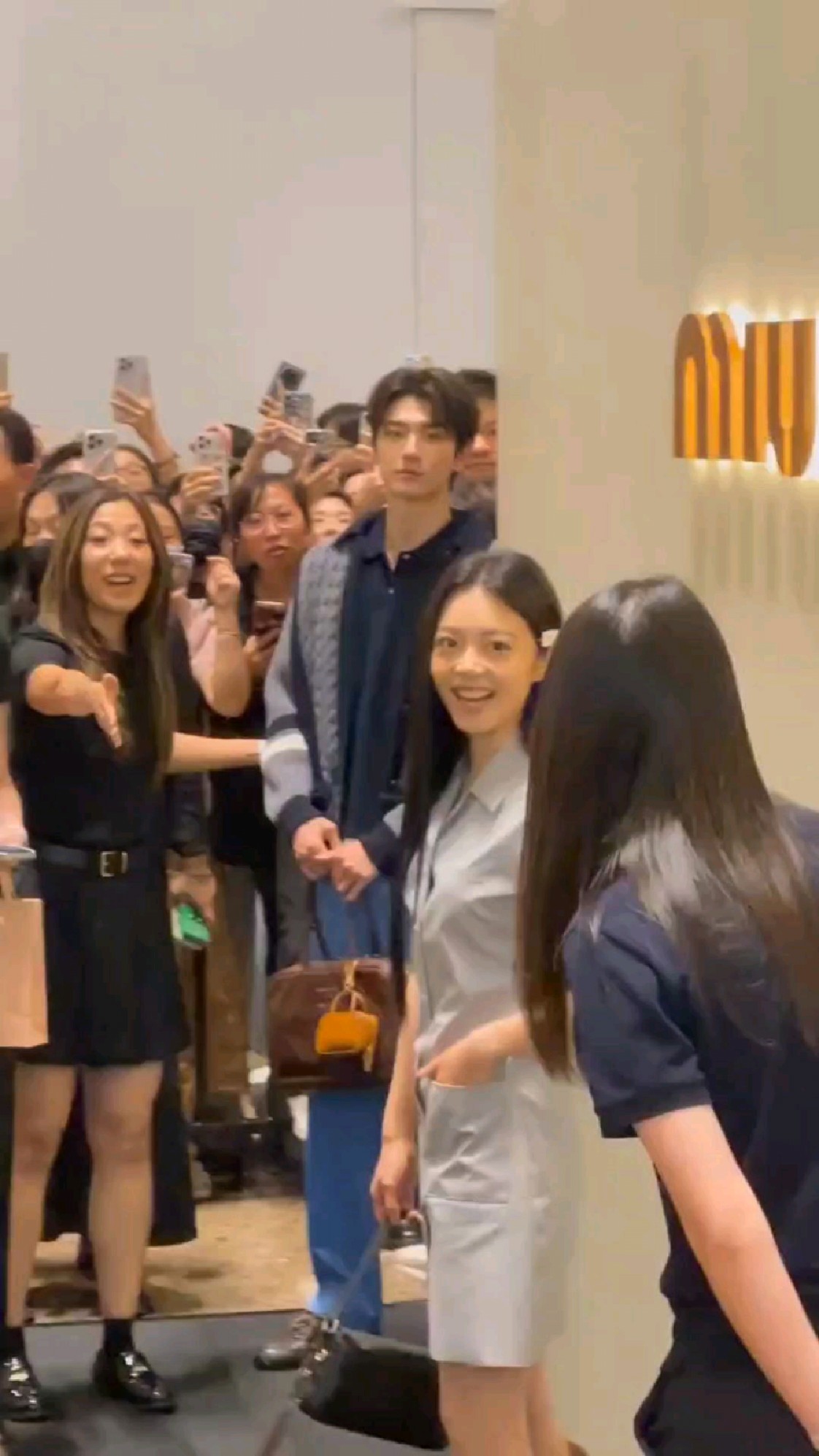 林一赵今麦合体同框,帅哥美女太养眼了