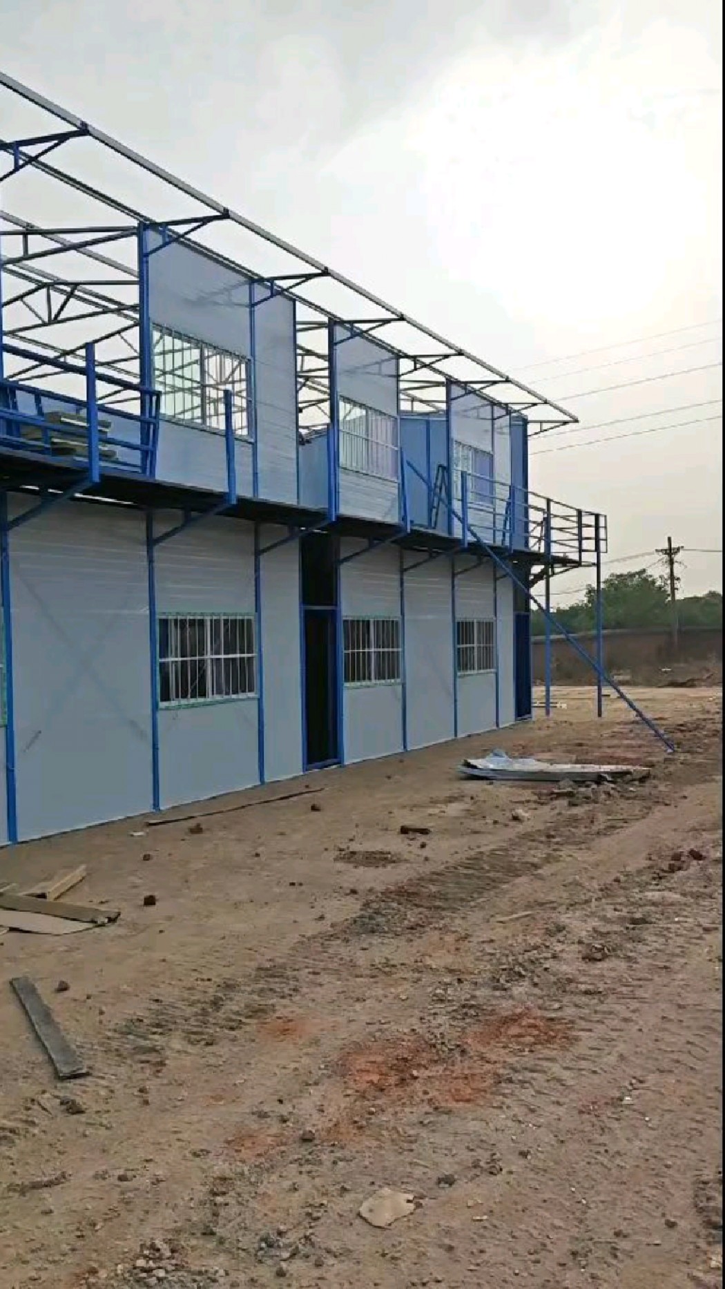 工地工人宿舍房,现场安装中,活动板房,可反复拆,装,二次利用