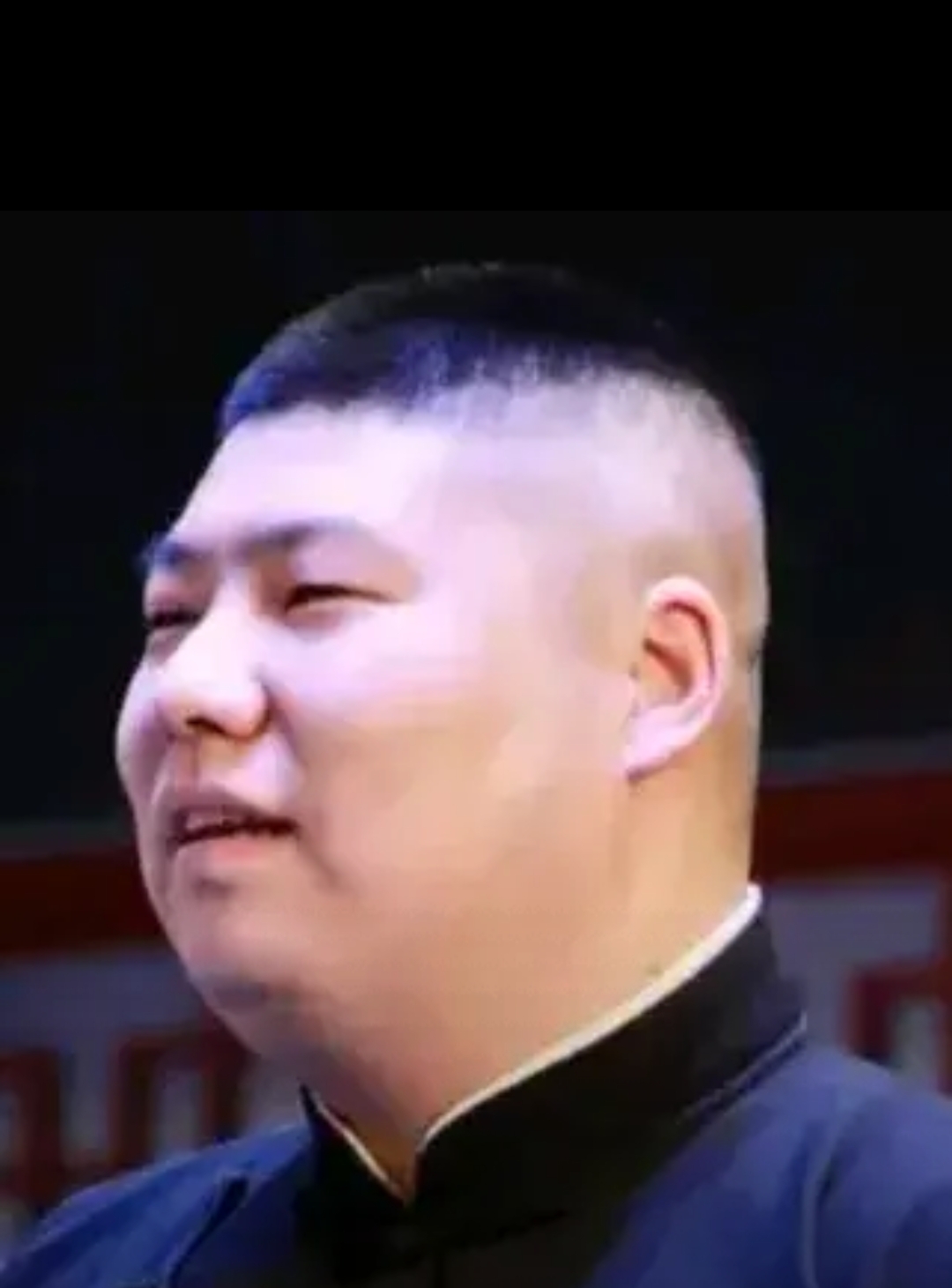恰在此时德云社来了一位女相声演员赵芸一