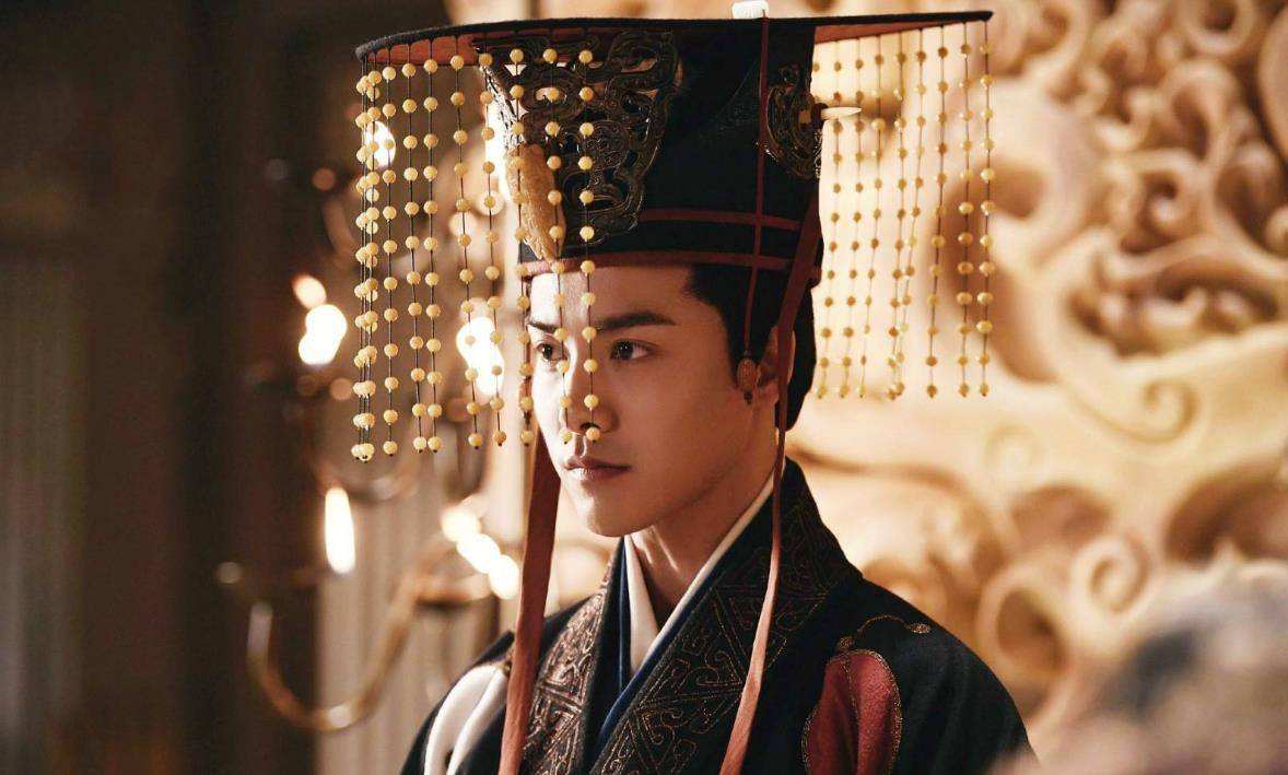 汉桓帝从音乐天才到政治