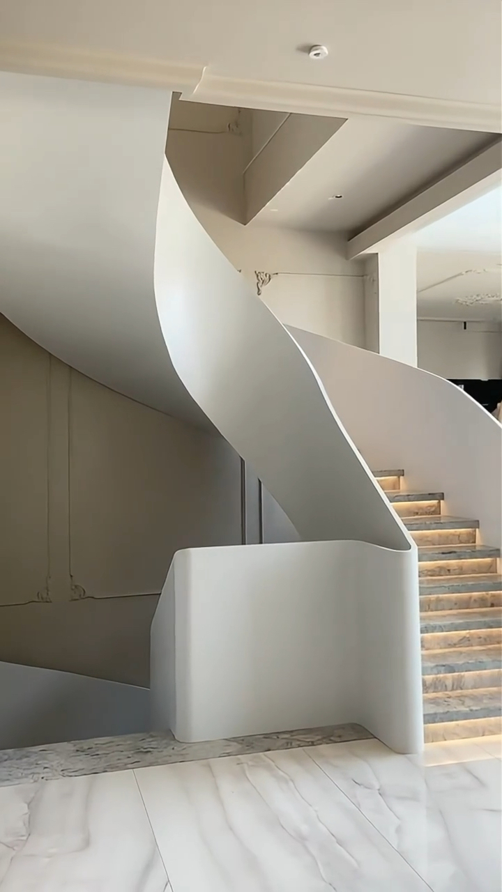 圆弧楼梯设计,时尚大气有品质