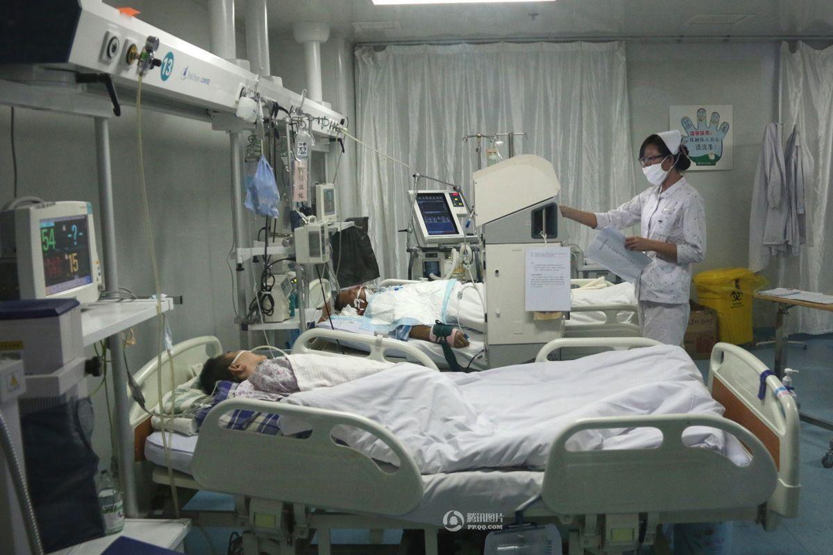 纪实:20岁女孩的"虫癌",医生开刀动手术一看,肝脏里面长满2斤虫子