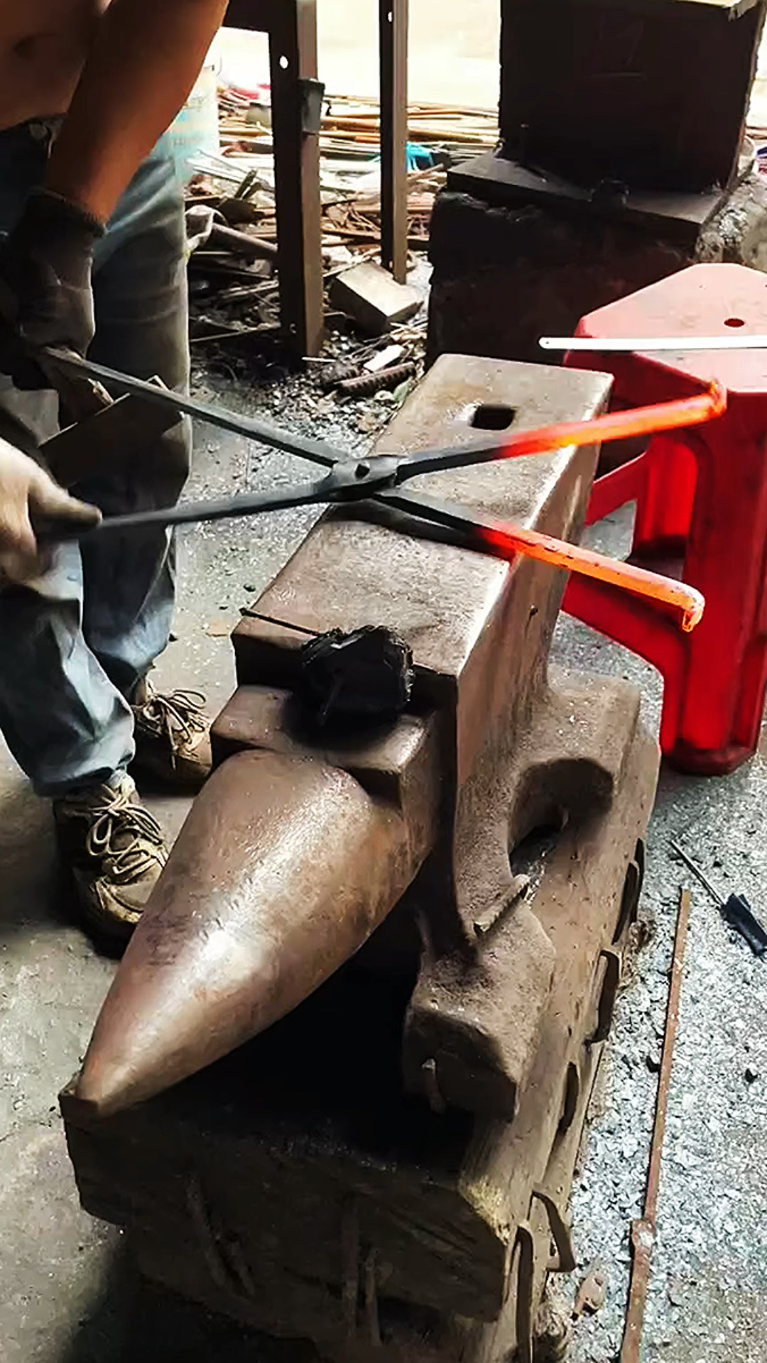纯手工制作打铁工具