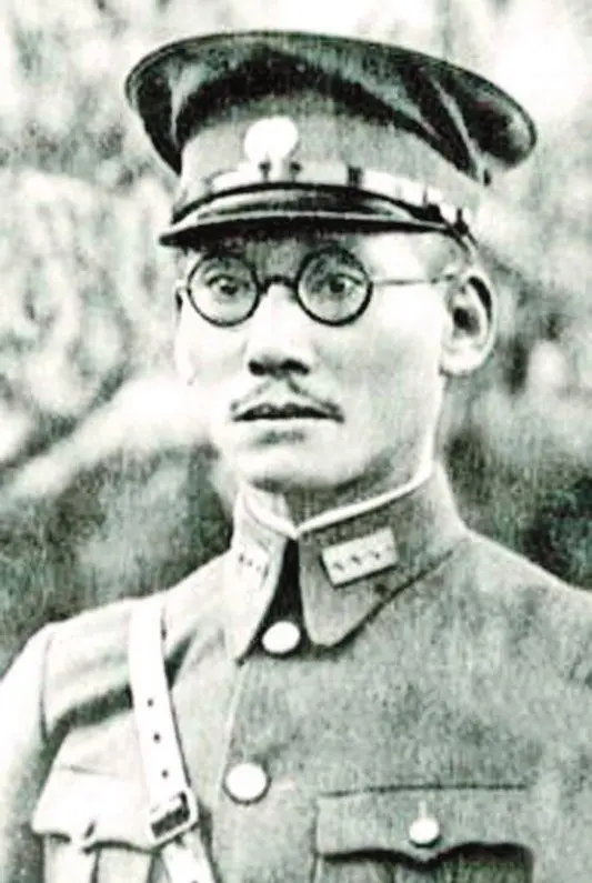 1927年5月,滇军首领唐继尧病危,对龙云说:"你好自为之,好好维持吧!