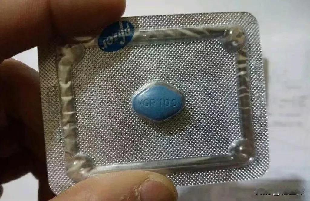 湖北黄石,男子在药店购买了一盒伟哥,发现有质量问题